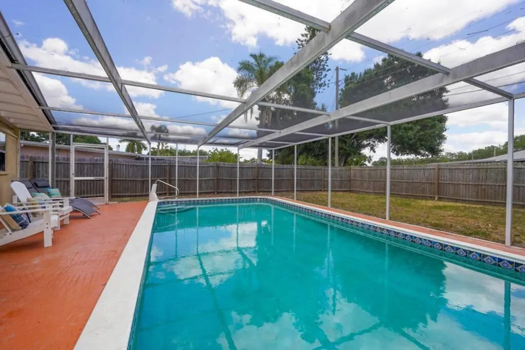 Pool - Close To Beaches, Food, Downtown! Dom wakacyjny *