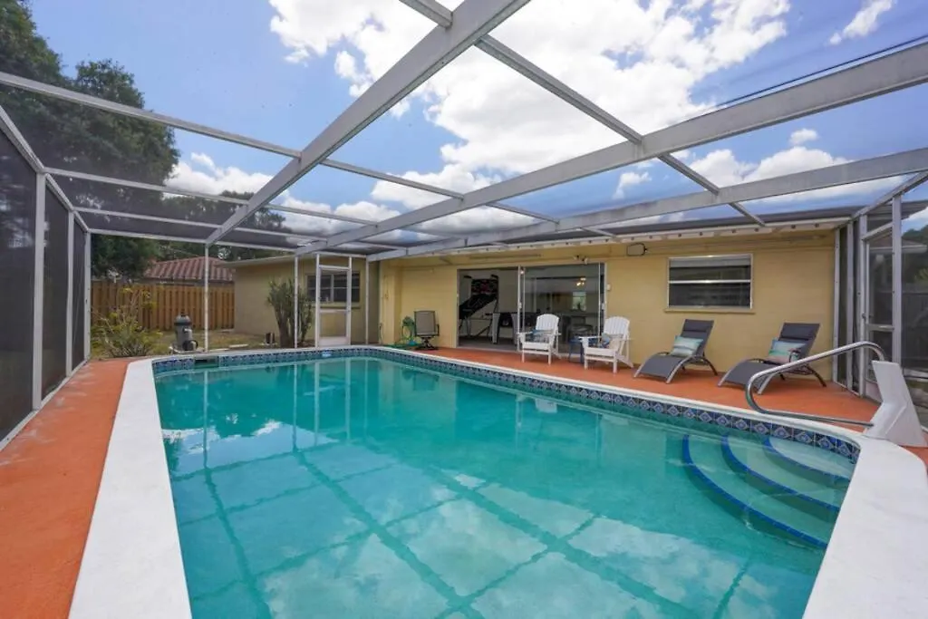 Pool - Close To Beaches, Food, Downtown! Dom wakacyjny *