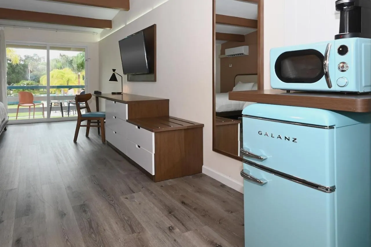 Golden Host 3* Sarasota