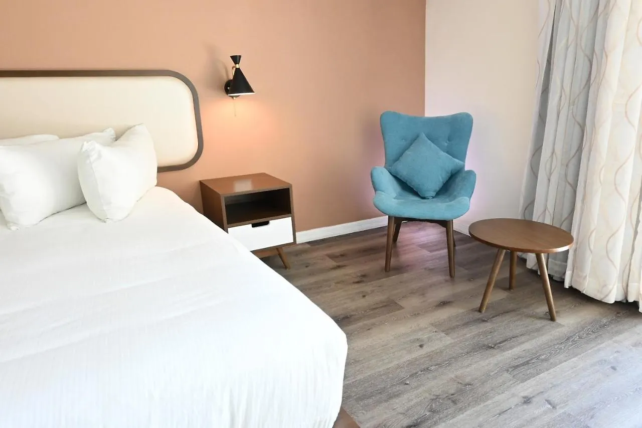 Motel Golden Host