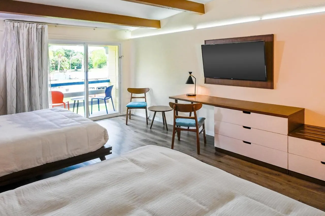 Golden Host 3* Sarasota