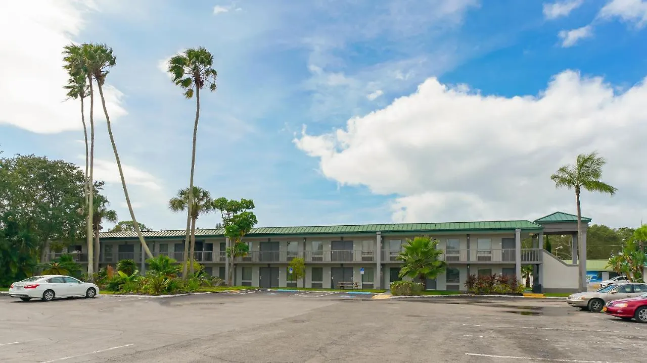 Aparthotel Heated Pool, Huge Tv, Waterfront Tiki Bar & Grill, Close To Beaches