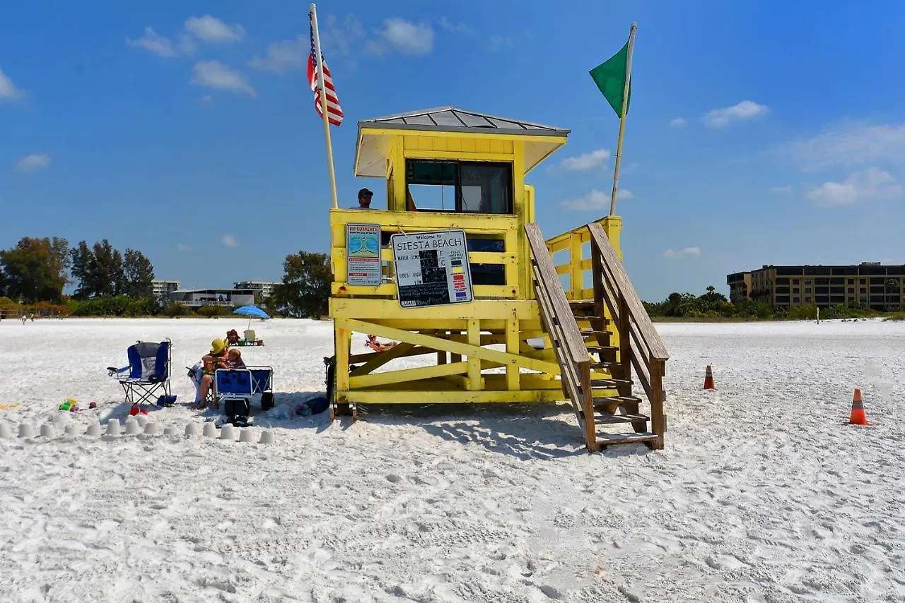 Canal 311 - Right In Siesta Key Village! アパート サラソータ