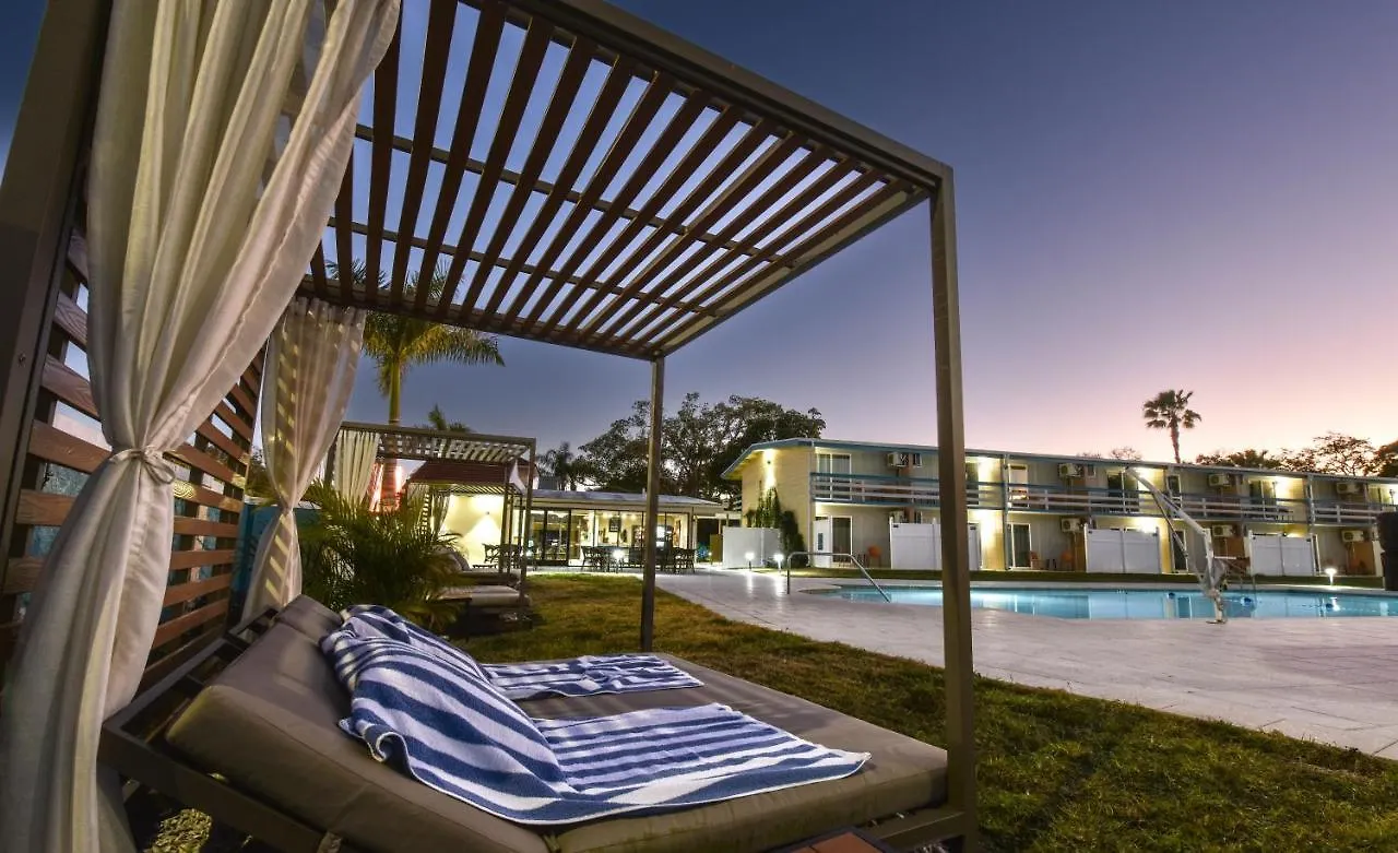 Motel Golden Host 3*