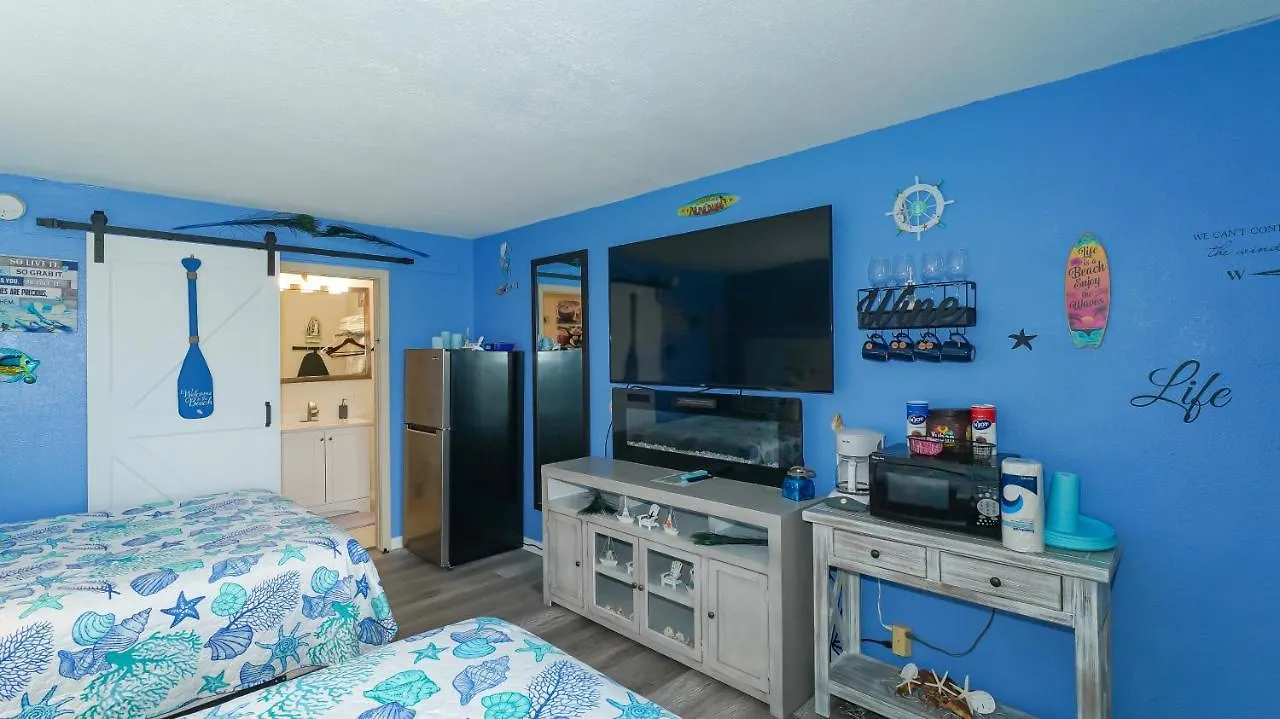 Heated Pool, Fireplace, 70