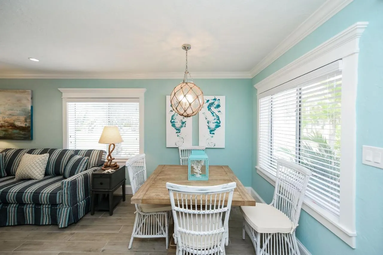 Tropical Breeze Hotel apartamentowy Sarasota