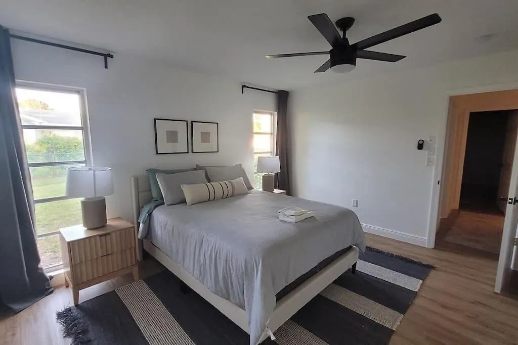 Remodeled 4br Pool / Golf View/near Beaches Sarasota