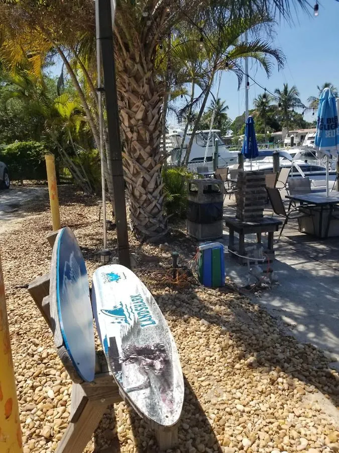 Apartmanhotel Newly Remodeled Cozy Unit Cay Club Close To Airport, Beaches And Shops