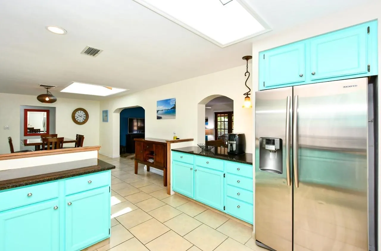 Heated Pool - Very Close To Siesta Beach, Restaurants & Shops! Sarasota