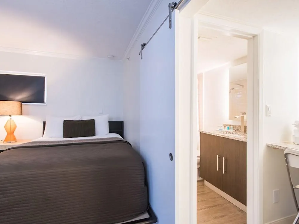 Motel Hibiscus - 3*