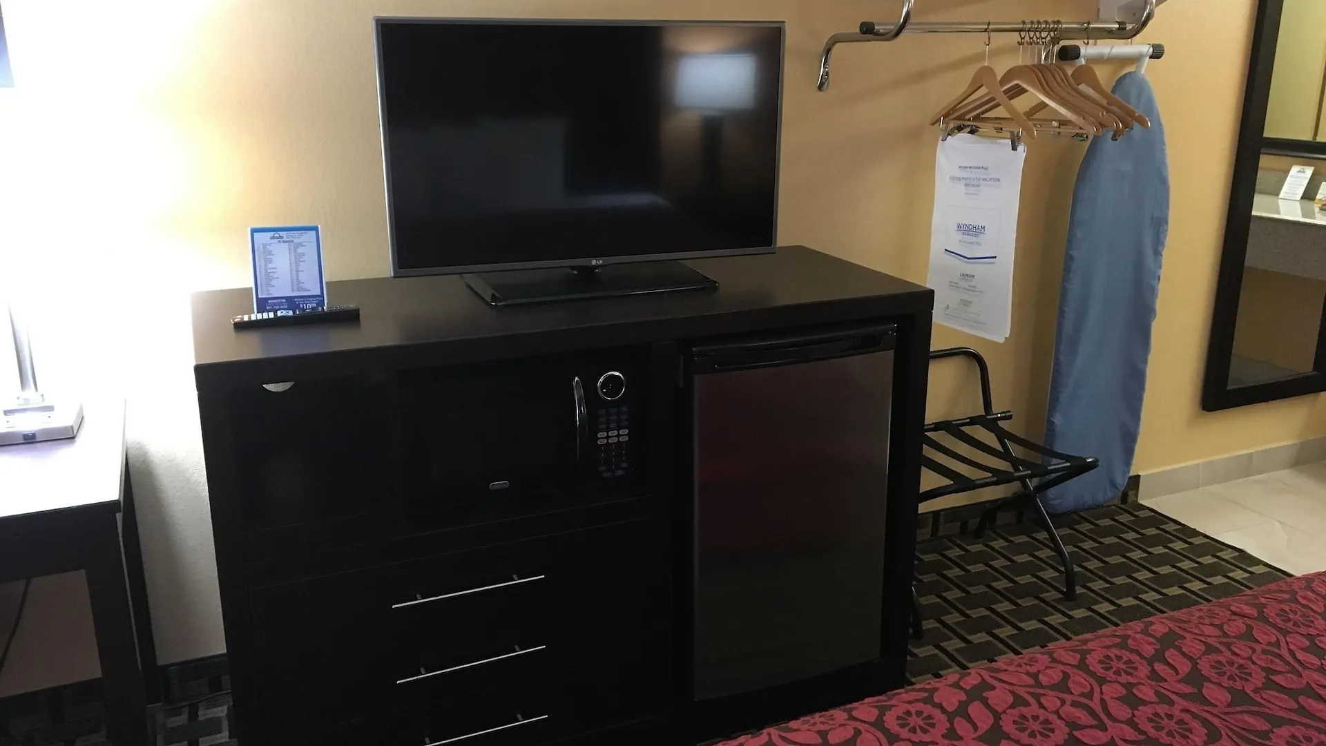 Hotel Days By Wyndham Bay
