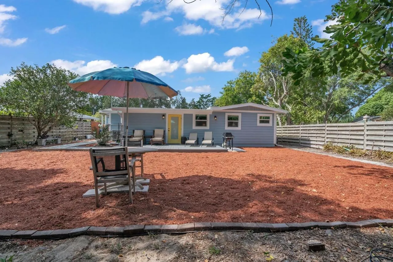 Private Cozy Home Sarasota