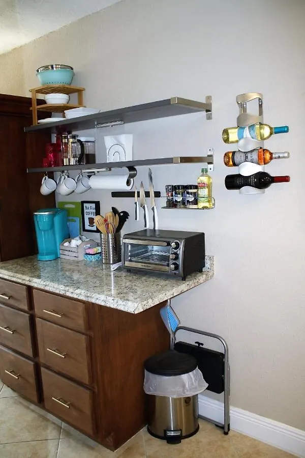 Bay Mariner - Gorgeous Water Front Condo!