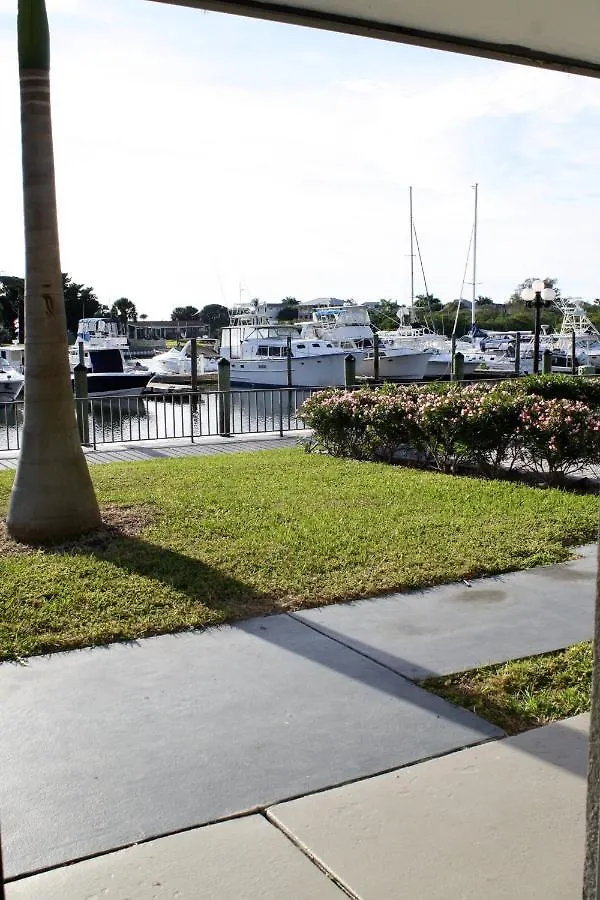 Bay Mariner - Gorgeous Water Front Condo!