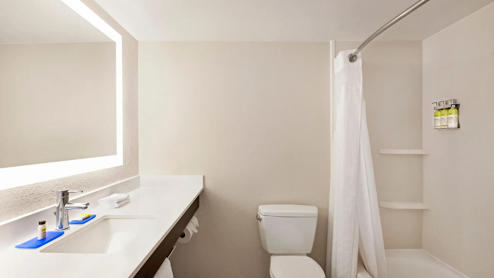 Express & East By Ihg 3* Sarasota