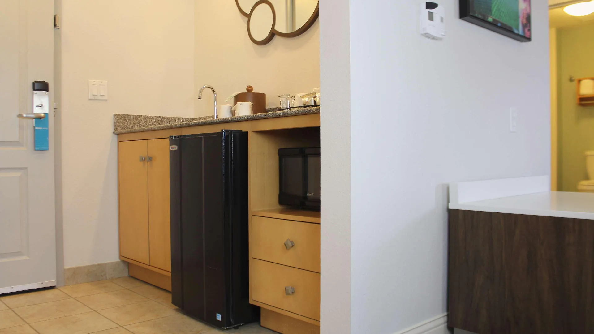 Hampton Inn&suites / Bradenton - Airport 3*