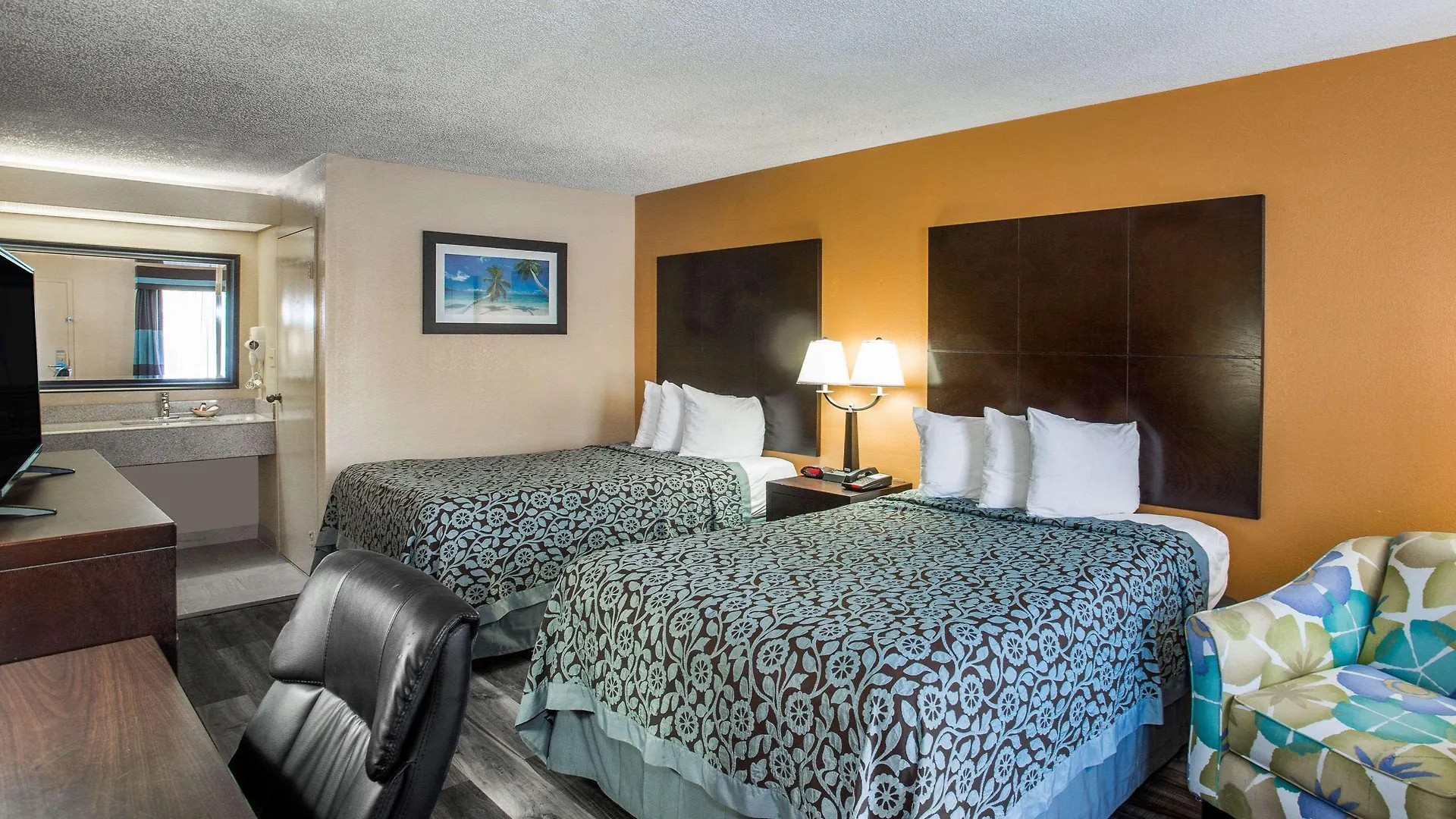 Days By Wyndham Bay Hotel Sarasota