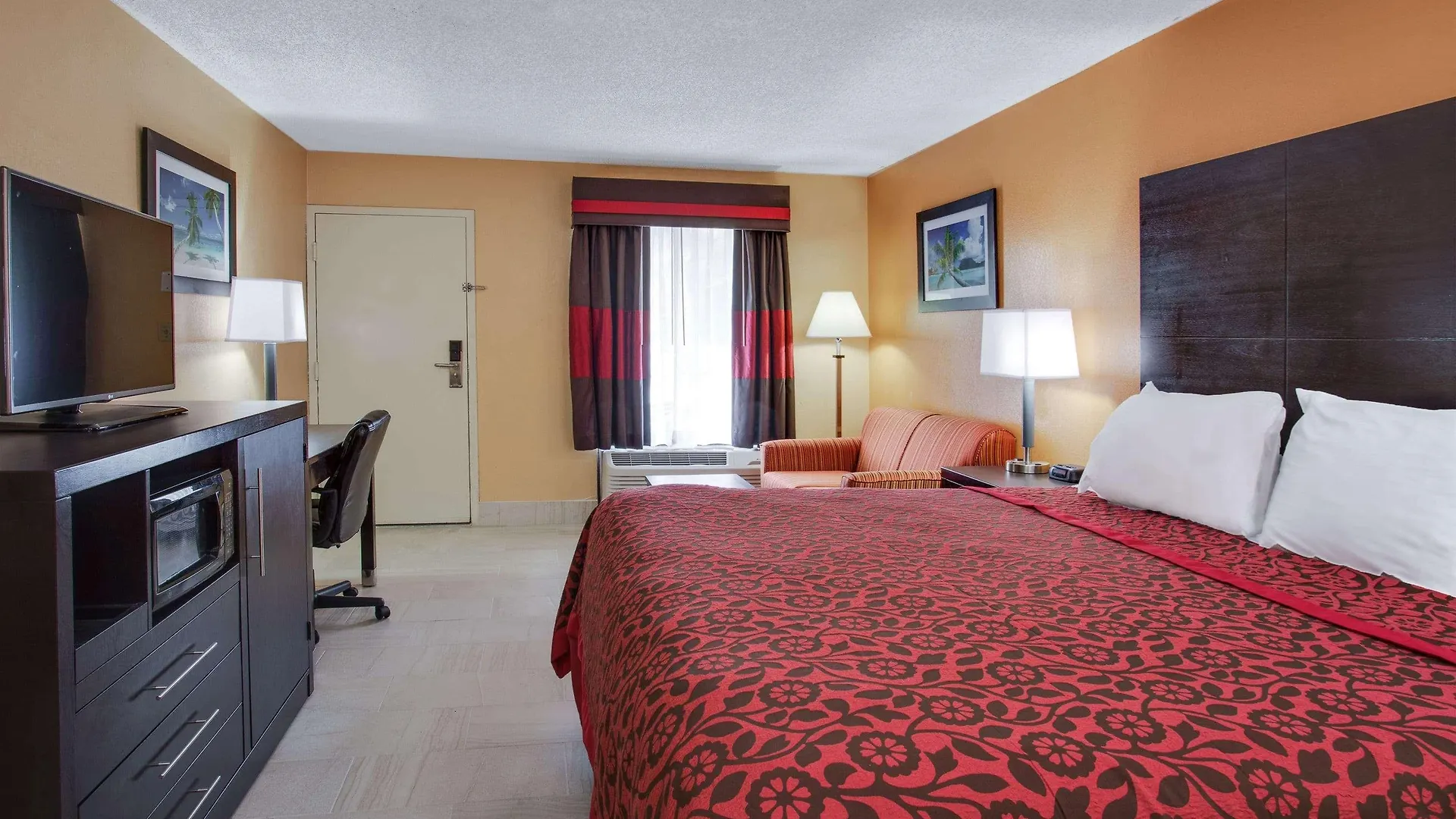 Days By Wyndham Bay Hotel 3*