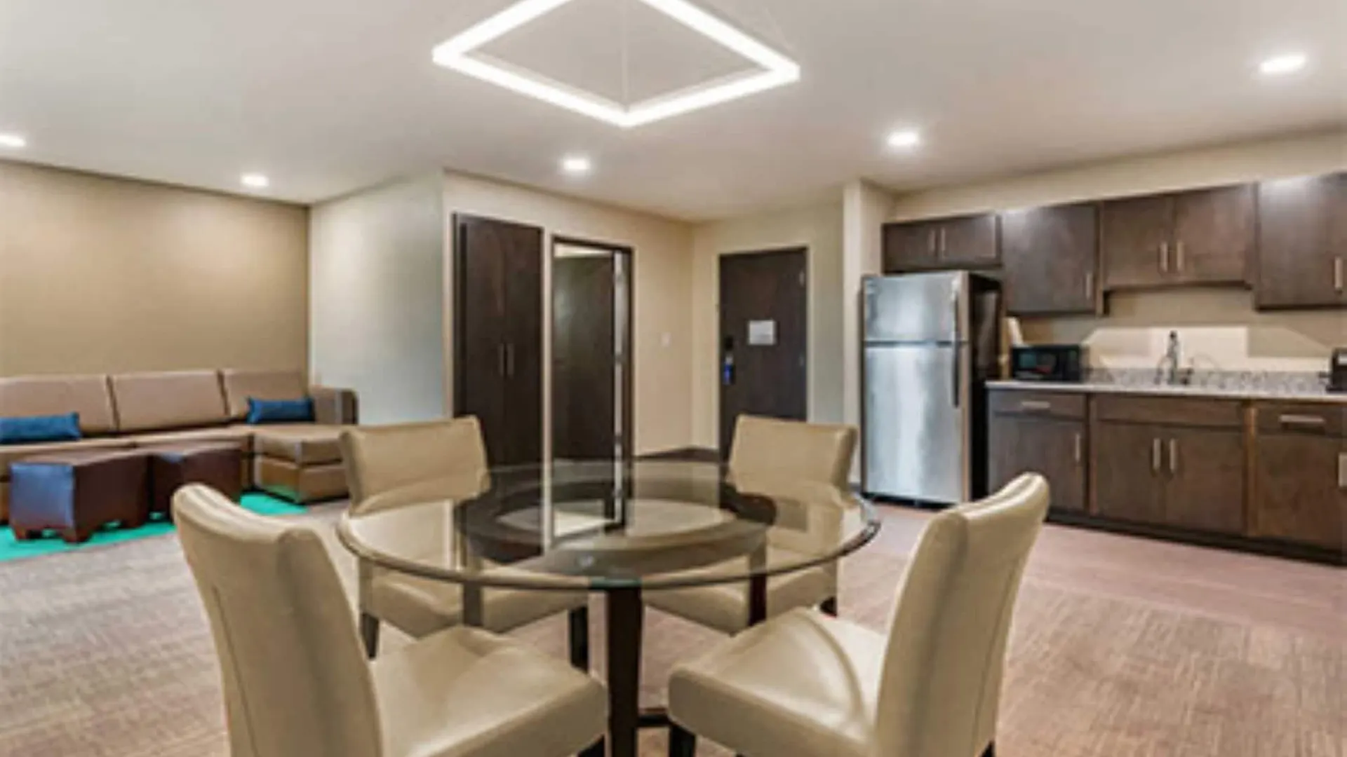 Ameniti Bay - Western Signature Collection
