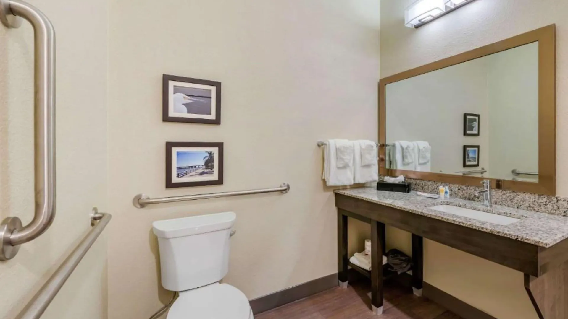 Ameniti Bay - Western Signature Collection Sarasota