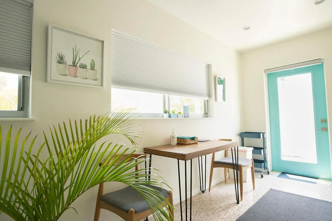 Casa Limonada Boutique Motel 2*