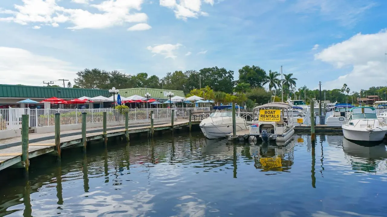 Cay Club #612 - Heated Pool, Bunk Beds, Huge Tv, Tiki Bar, More! *