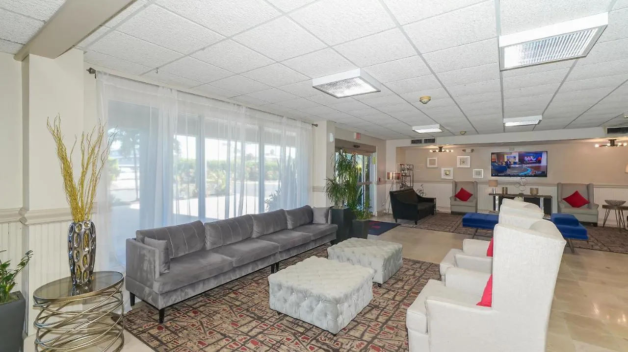 Aparthotel Cay Club #614 Bunk Bed, Heated Pool, Tiki Bar, More!