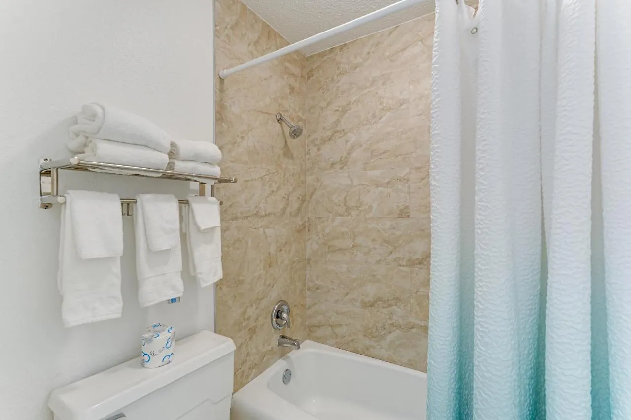 Aparthotel Cay Club #612 - Heated Pool, Bunk Beds, Huge Tv, Tiki Bar, More! *