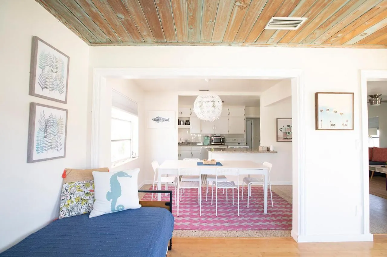 Casa Limonada Boutique Motel 2*