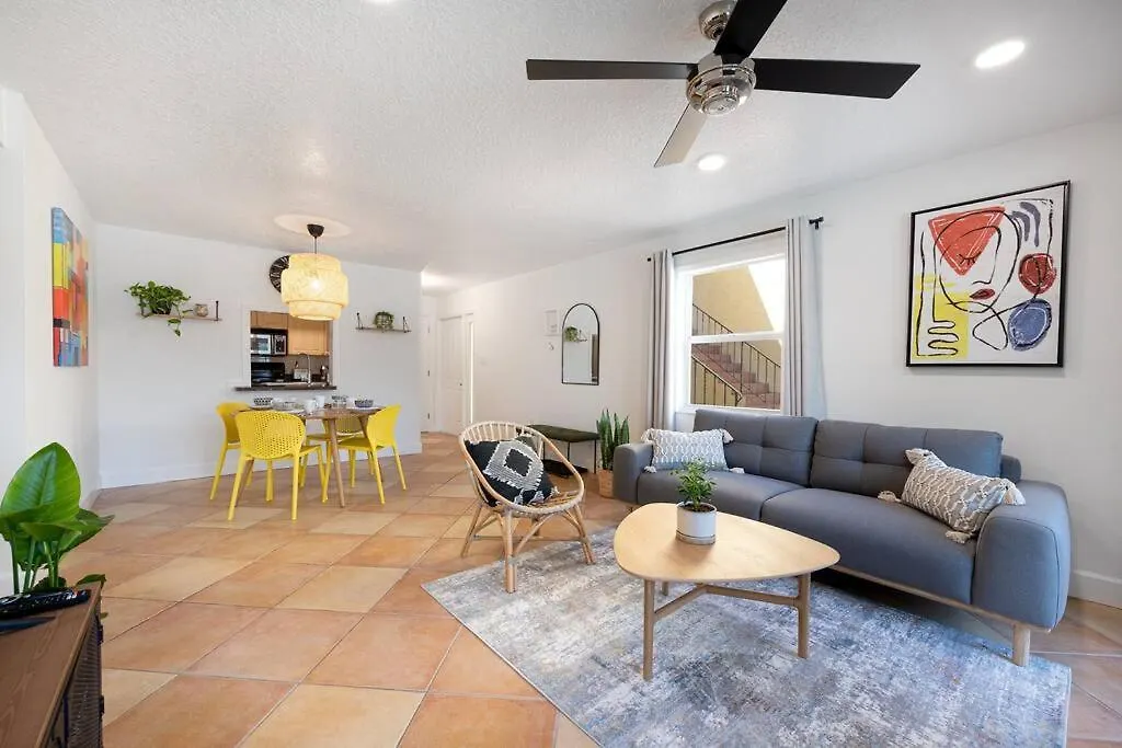 * New * Serene Retreat / Private Patio & Pool * * Sarasota