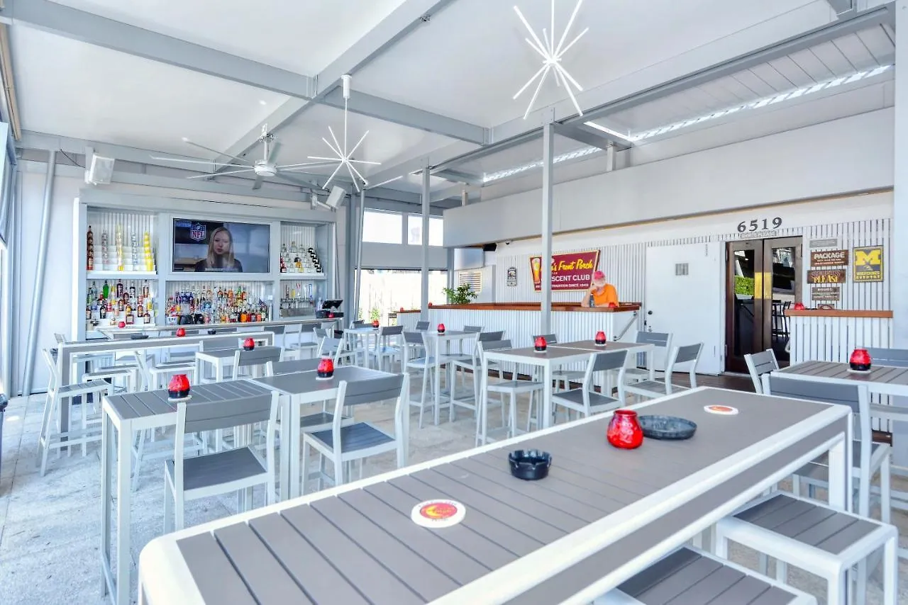 Walk To Beach, Restaurants, Shopping/hot Tub! Semesterbostad *
