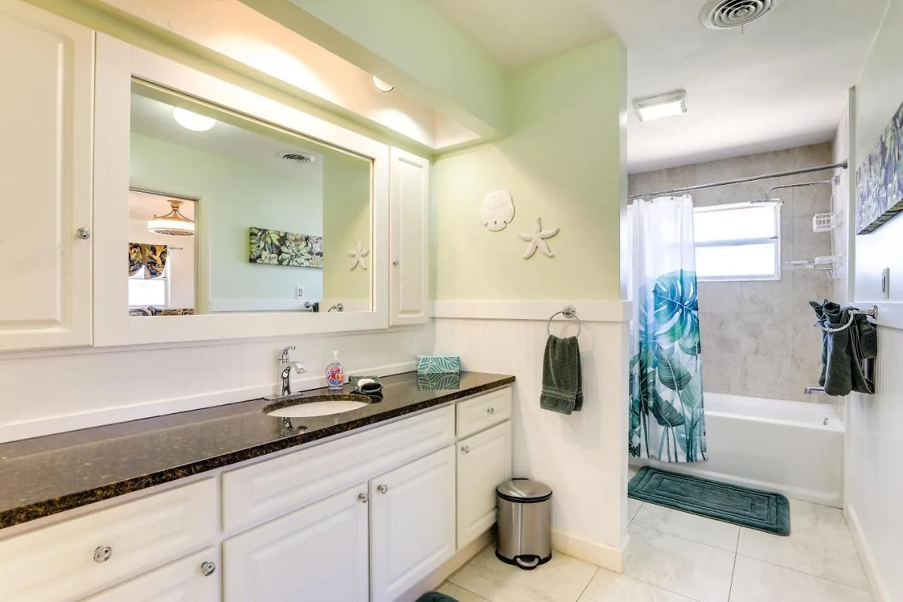 House With Private Pool - 4 Mi To Beach! Sarasota