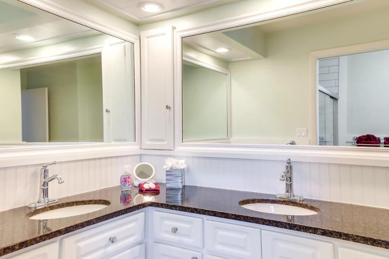 House With Private Pool - 4 Mi To Beach! Casa vacanze Sarasota