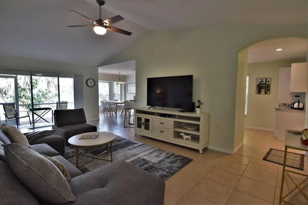 Florinda 3bdr/2bth 2car Garage With New Pool *