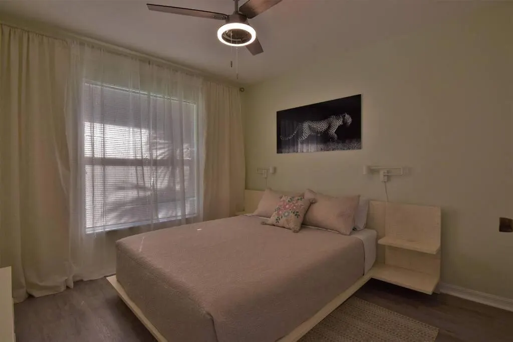 Florinda 3bdr/2bth 2car Garage With New Pool Holiday home *