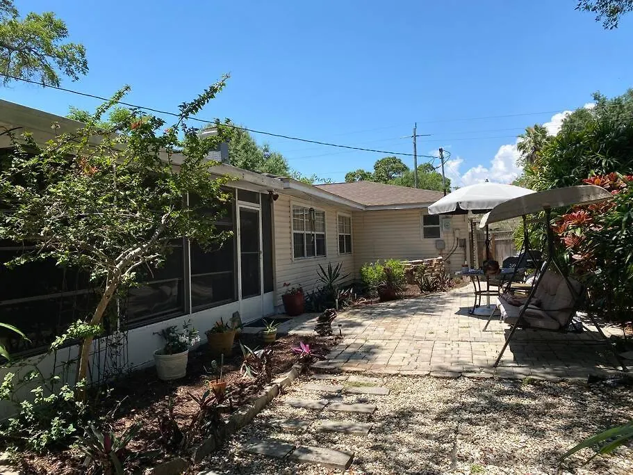 度假居 One Bed Near Beaches And Downtown *