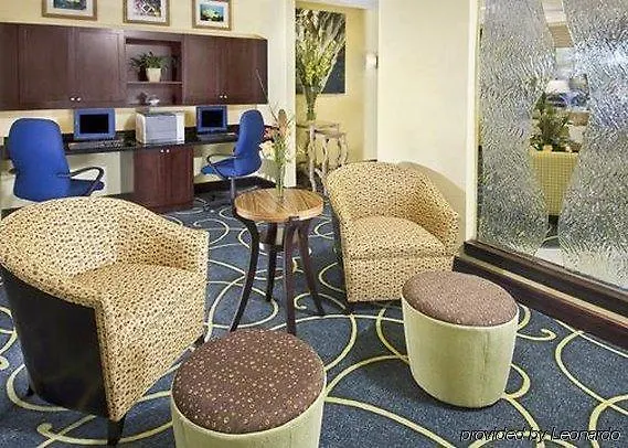Courtyard By Marriott At Town Center Szálloda