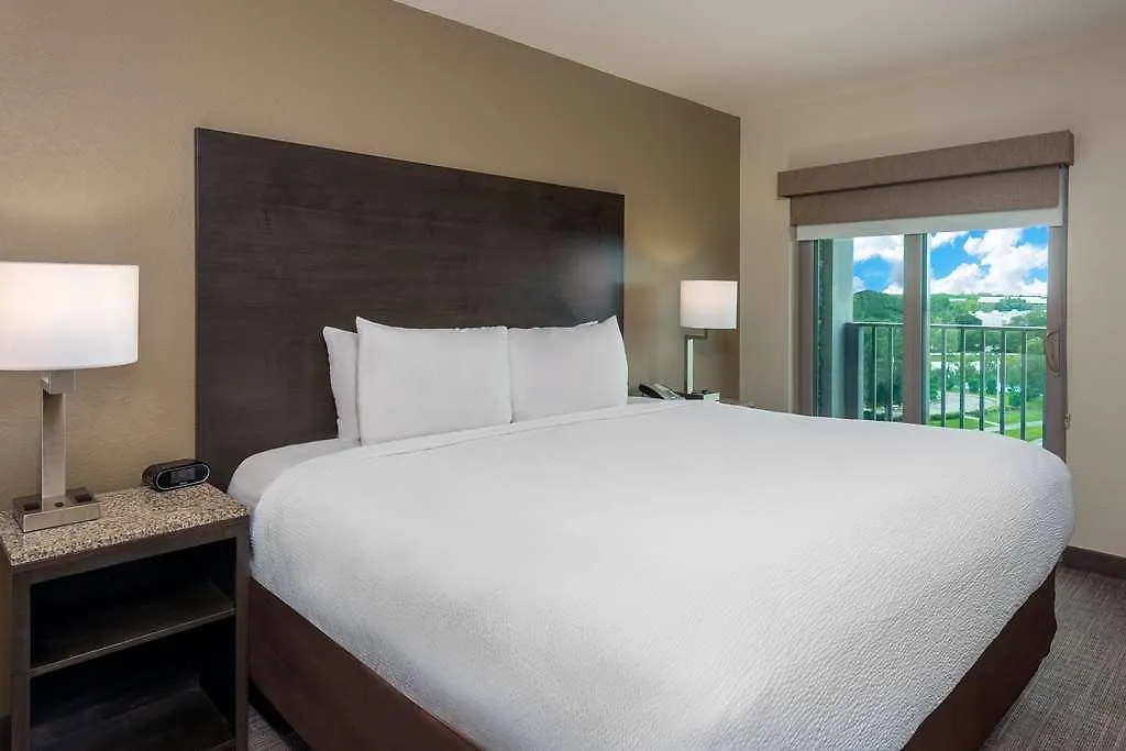 Hotel Ameniti Bay, Bw Signature Collection Fruitville