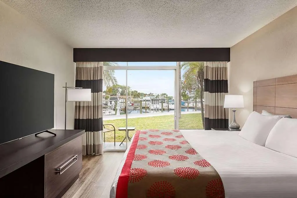 Ramada By Wyndham Waterfront Hotel Sarasota