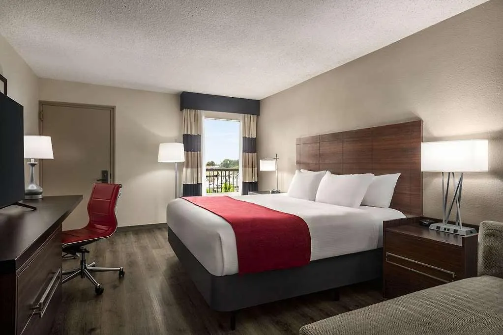 Hotel Ramada By Wyndham Waterfront Sarasota