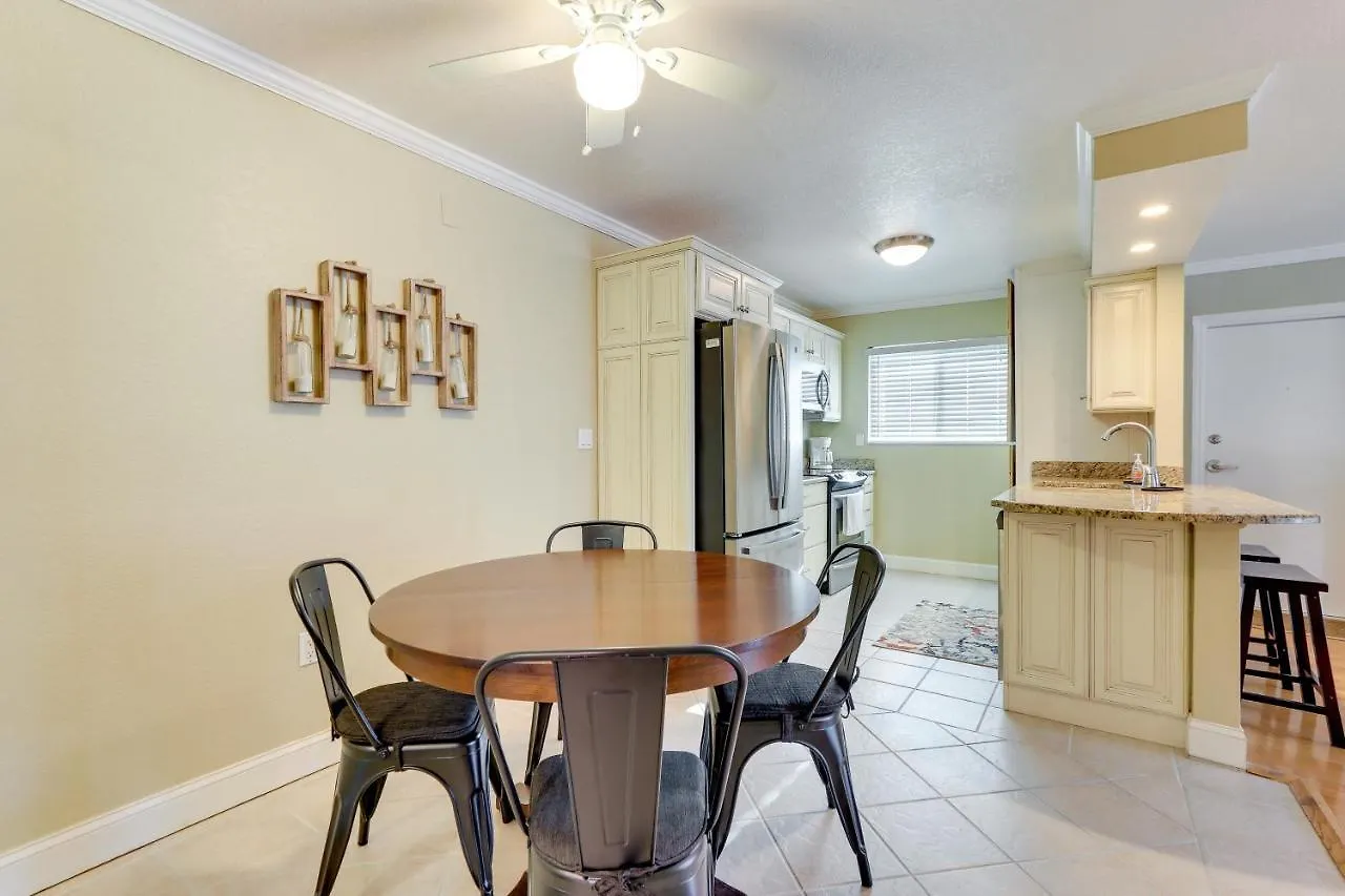 Welcoming Vacation With Pool! Apartamento Sarasota