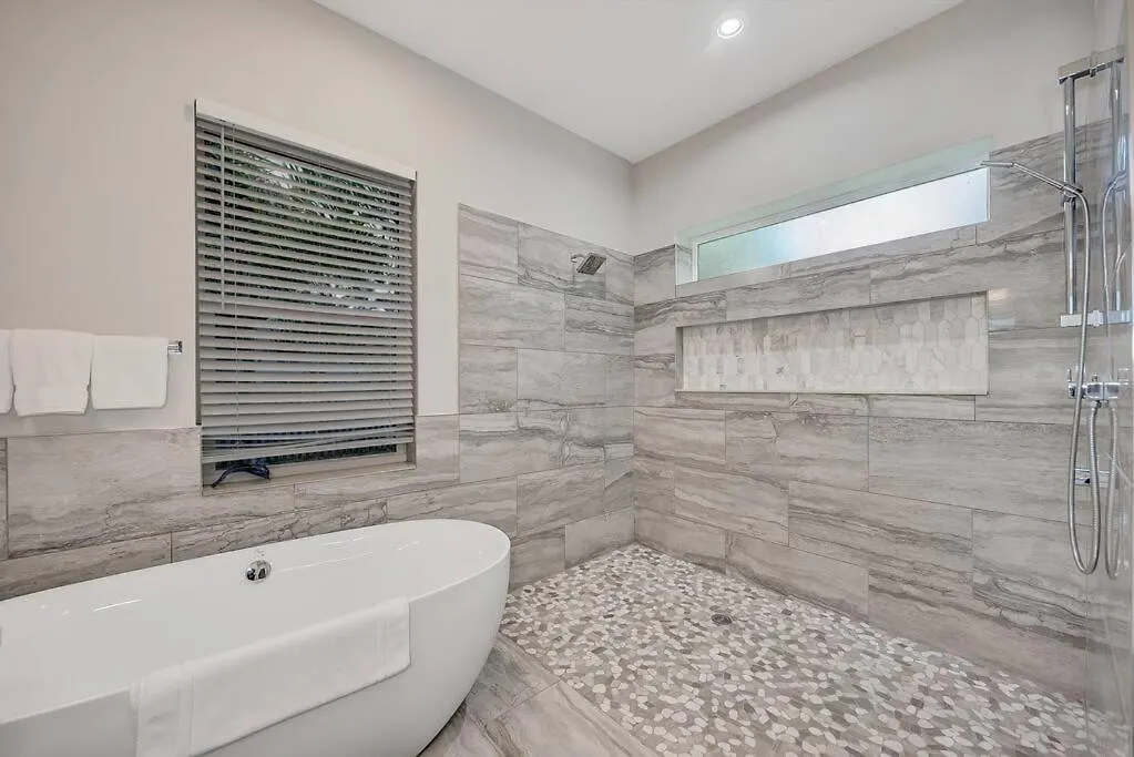 Holiday home Courtyard With Pool, & Sauna Close To & Center Sarasota
