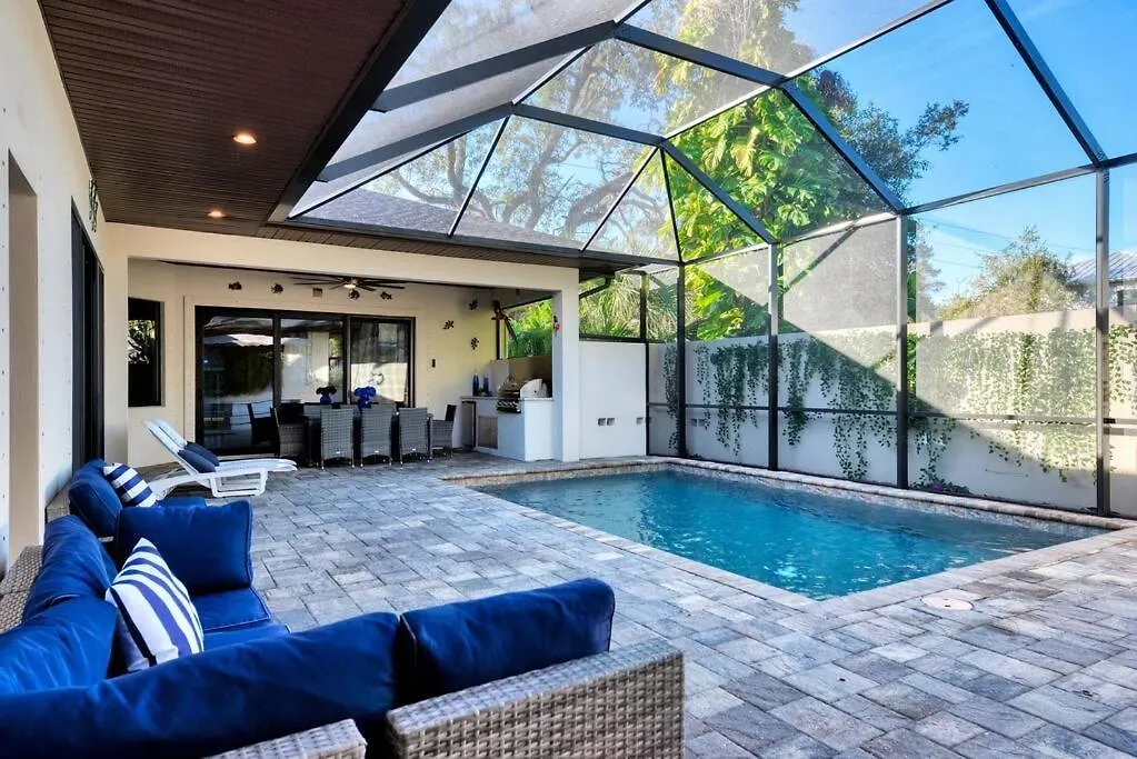 Courtyard With Pool, & Sauna Close To & Center Holiday home