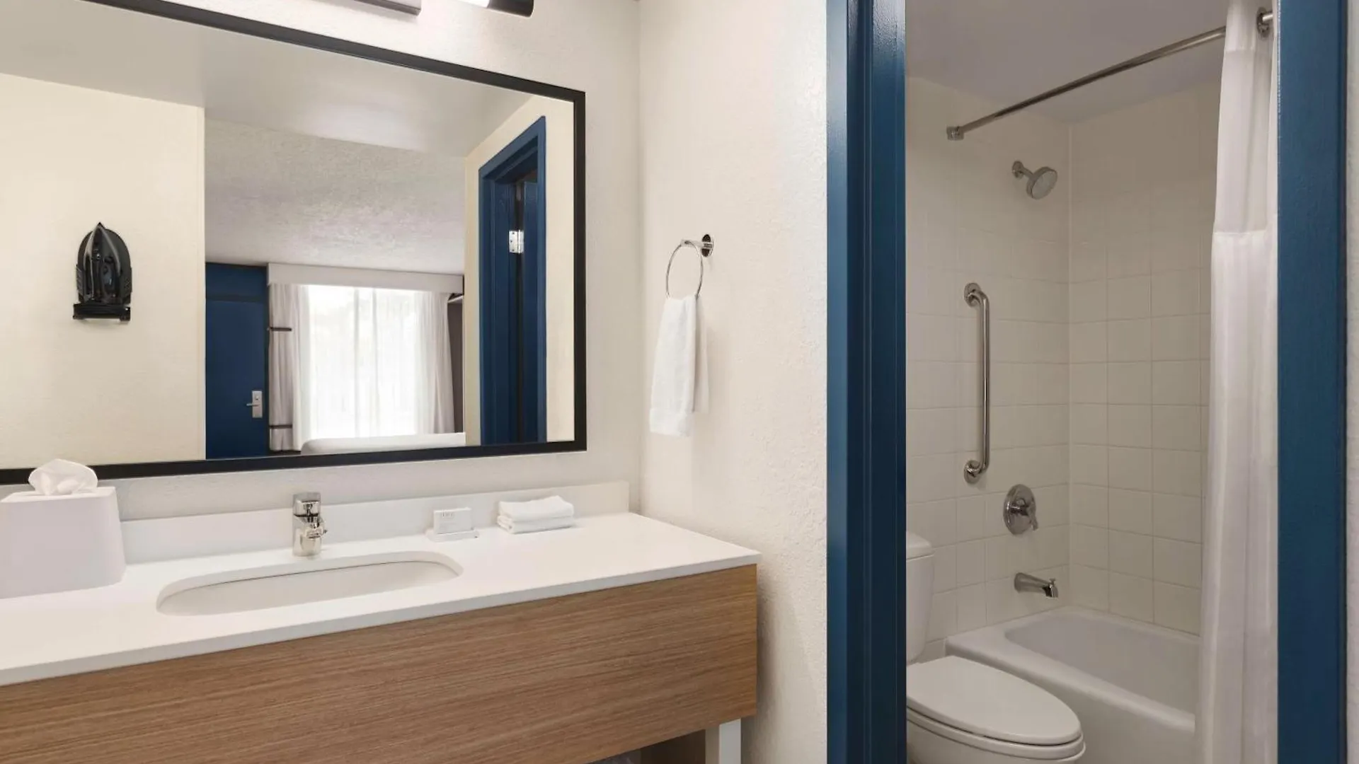 Western Siesta Key Gateway Hotel