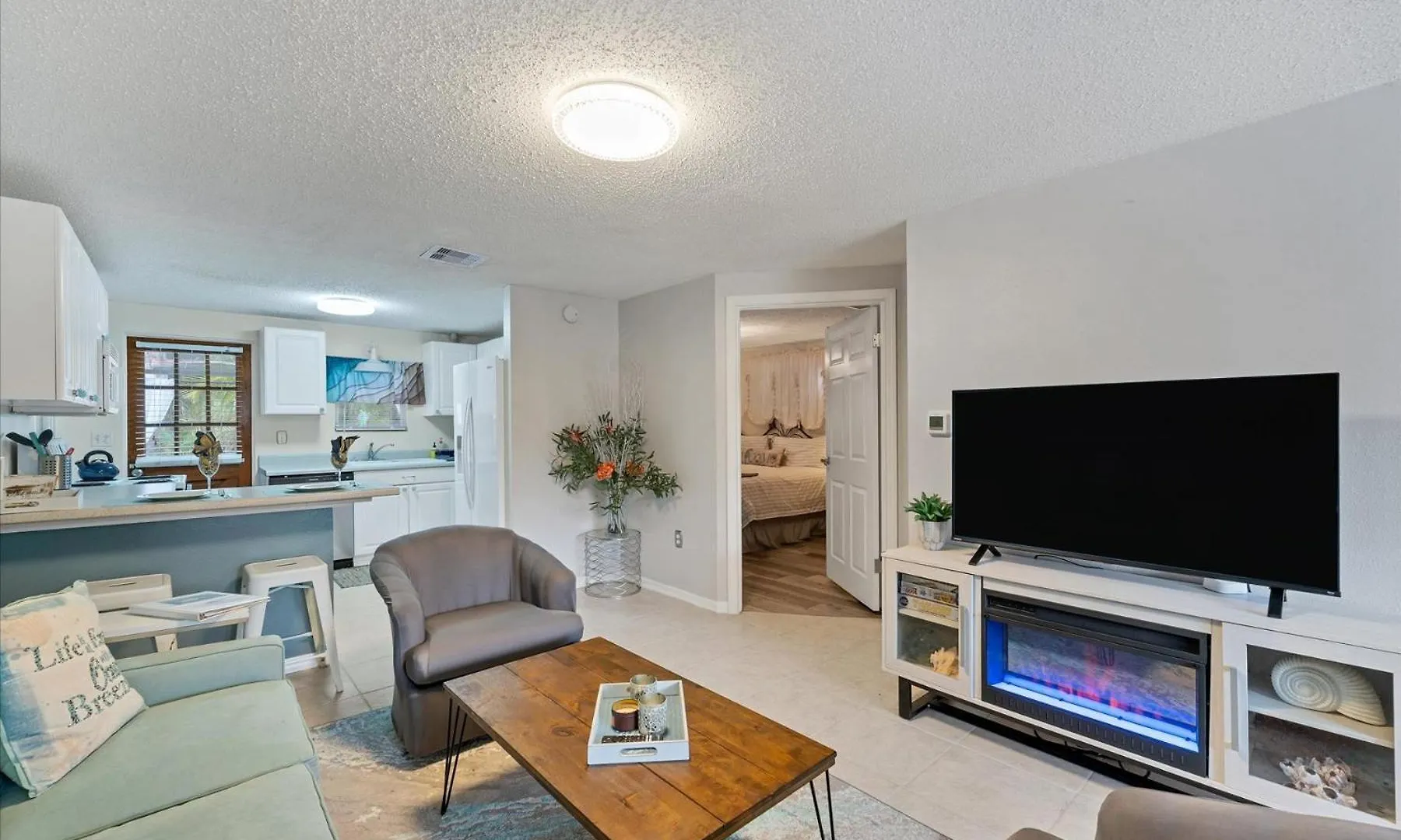 With Heated Pool Just Off Siesta Key * Sarasota