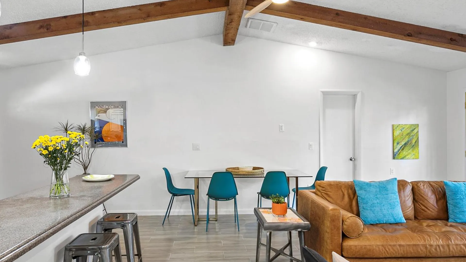 Modern Vacation Near Siesta Key & Downtown 別荘