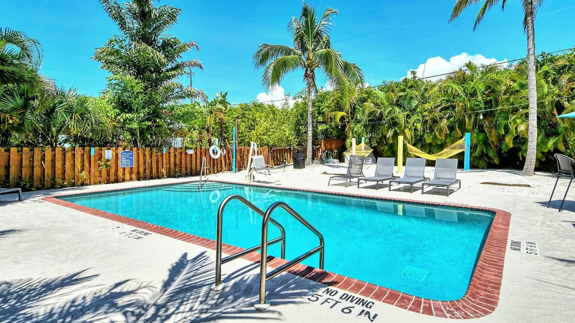 Siesta Key Palms 3*
