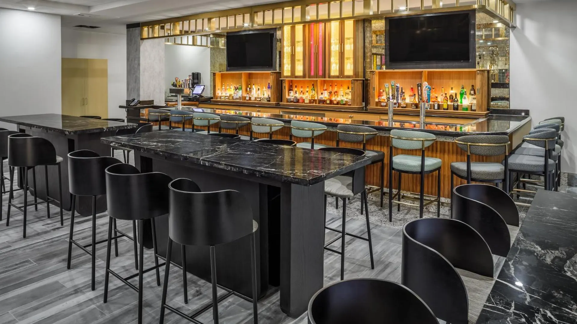 Hotel Doubletree By Hilton Bradenton Airport