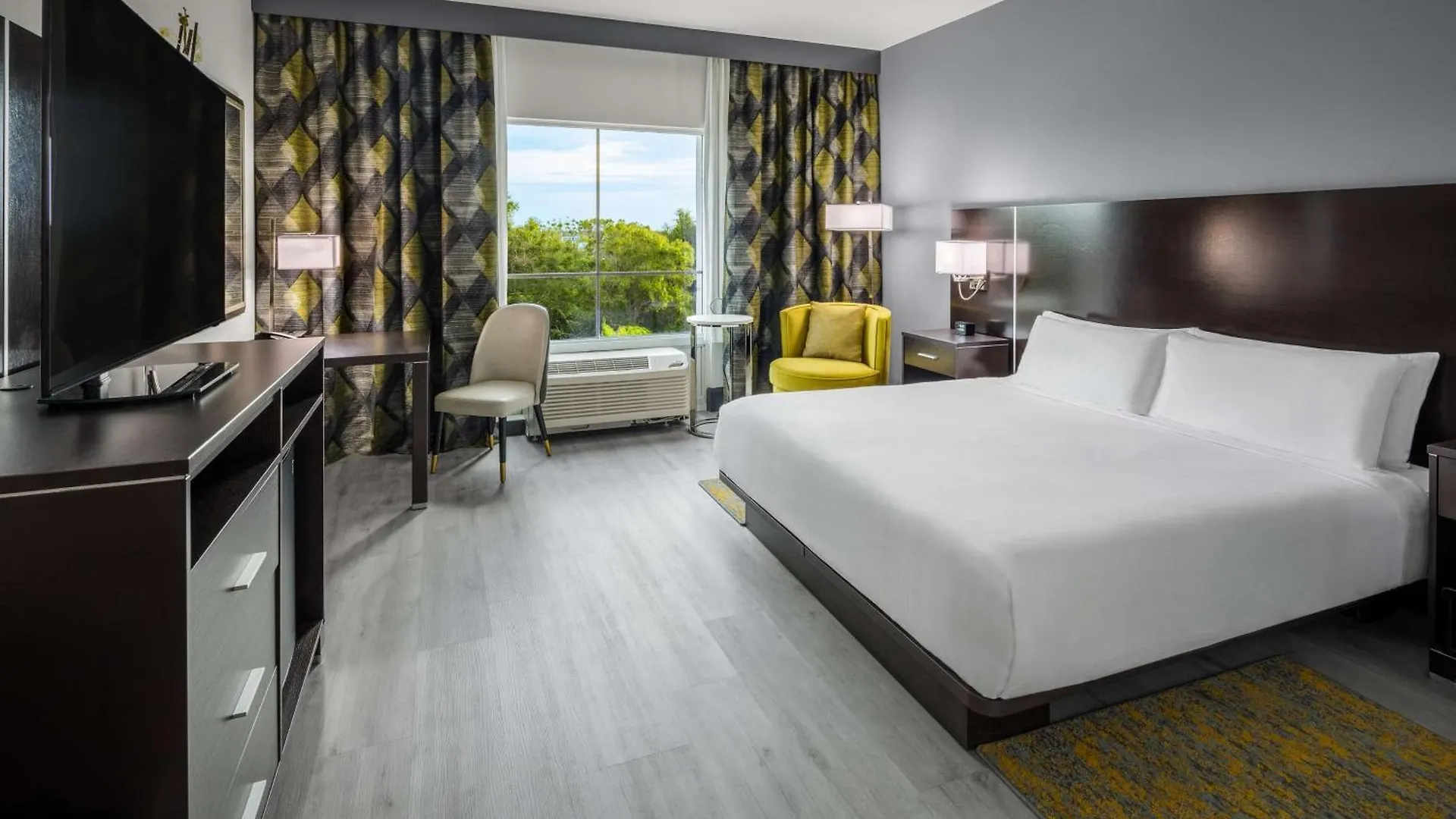 Doubletree By Hilton Bradenton Airport