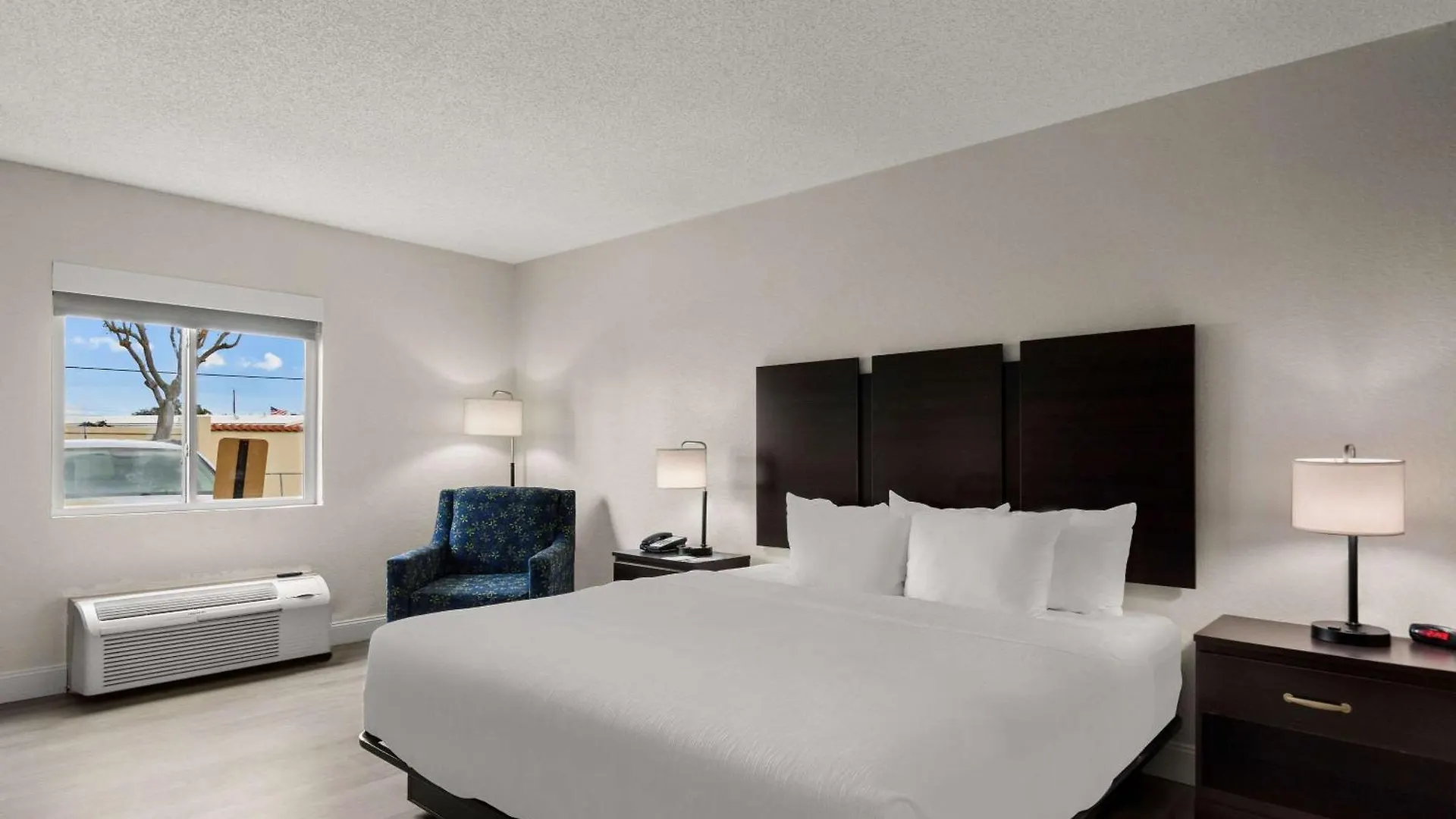 Quality I-75 Inn 2*